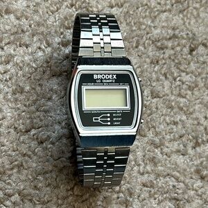 Brodex vintage unisex silver/black stainless steel bracelet watch one size‎